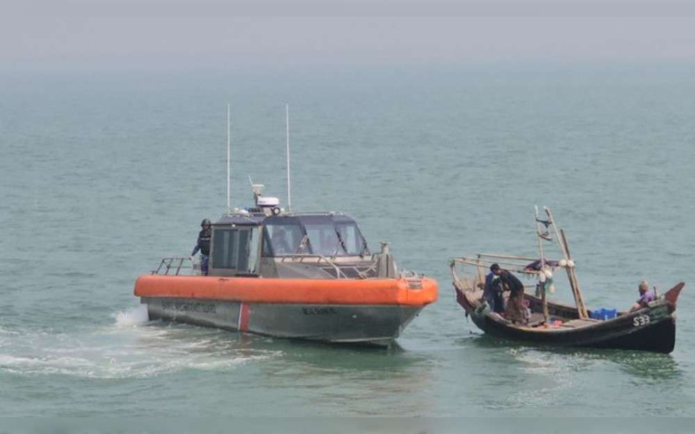 The Bangladesh Coast Guard patrols the Naf river for boats carrying Rohingya from Myanmar, July 2, 2024.Credit: Abdur Rahman/BenarNews